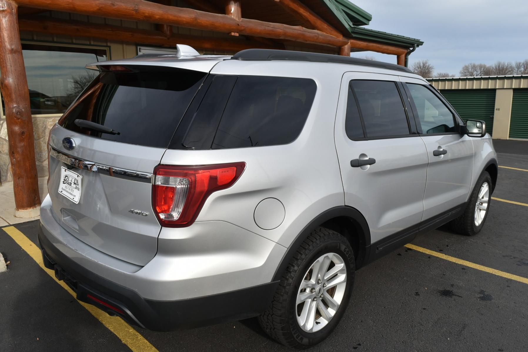 2017 Silver /Tan Ford Explorer (1FM5K8B87HG) with an 3.5L V-6 TI-VCT engine, 6-Speed Selectshift transmission, located at 1600 E Hwy 44, Rapid City, SD, 57703, (605) 716-7878, 44.070232, -103.171410 - Photo #7